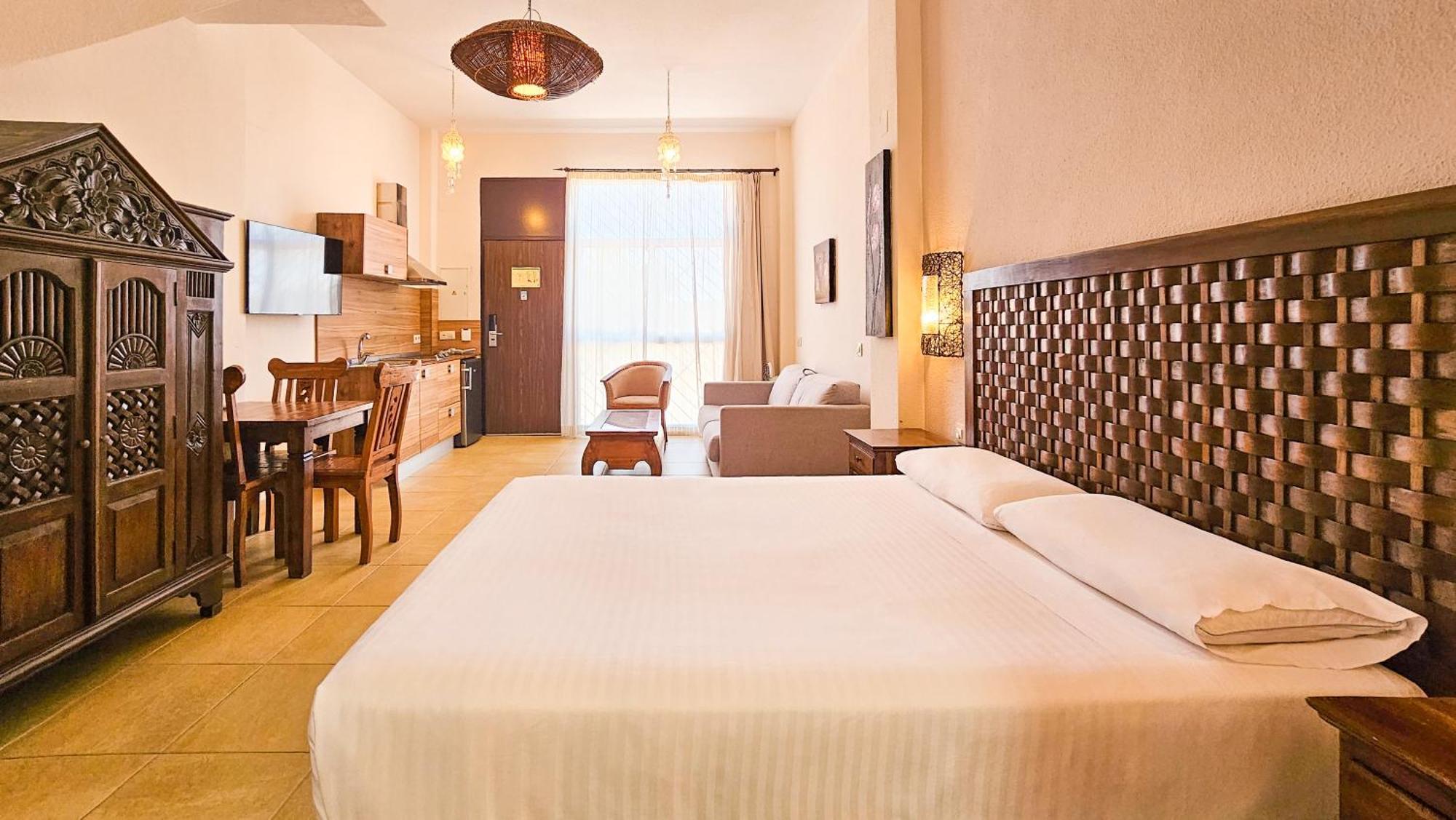 Zahara Sol Villas Y Apartamentos By Qhotels Zahara de los Atunes Bagian luar foto