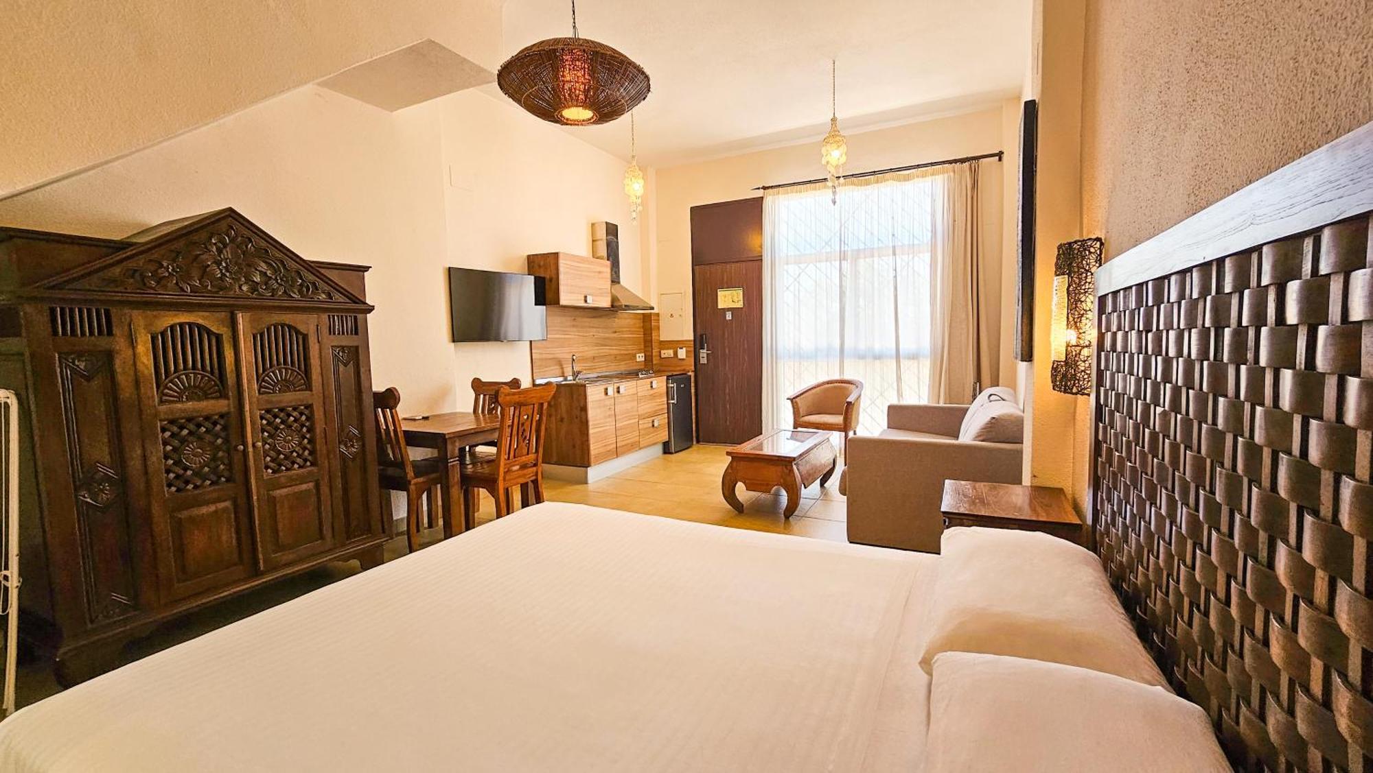 Zahara Sol Villas Y Apartamentos By Qhotels Zahara de los Atunes Bagian luar foto